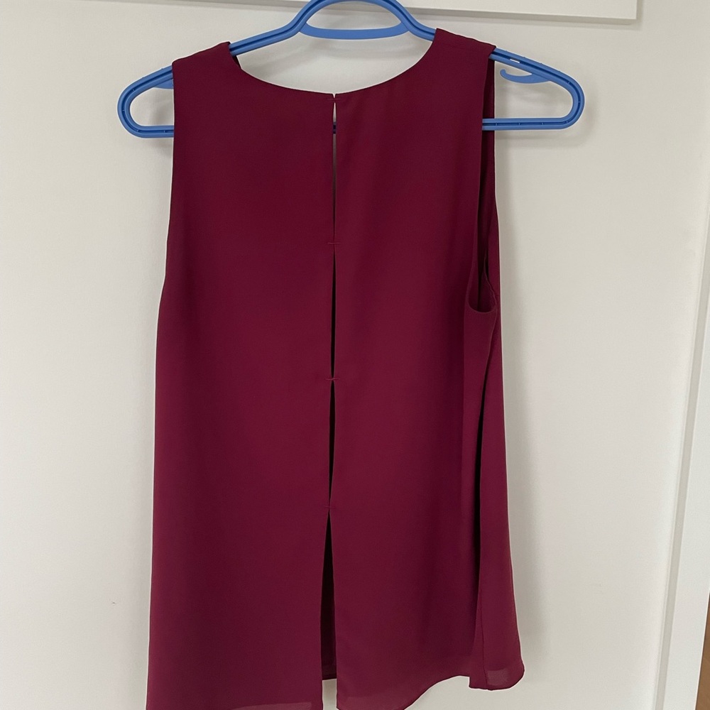 Aritzia Babaton tank top - Picture 2 of 3